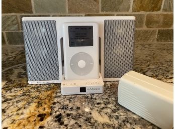 Inmotion Ipod Dock With 20GB Model A59 White Ipod And Charger