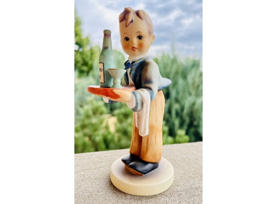 Goebel-Hummel 'waiter'figurine