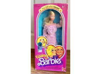 Kissing Barbie #2597