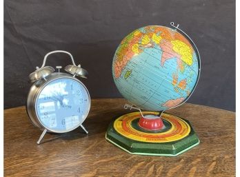 Lot Of 2 Bedside Clock And Globe