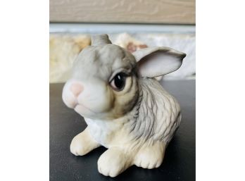 Vintage Boehm Porcelain Bunny At Rest Figurine #400-87