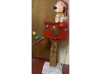 Snoopy Christmas Mailbox With The Mailbox Opening And Shutting. The Mechanics Need To Be Adjusted.