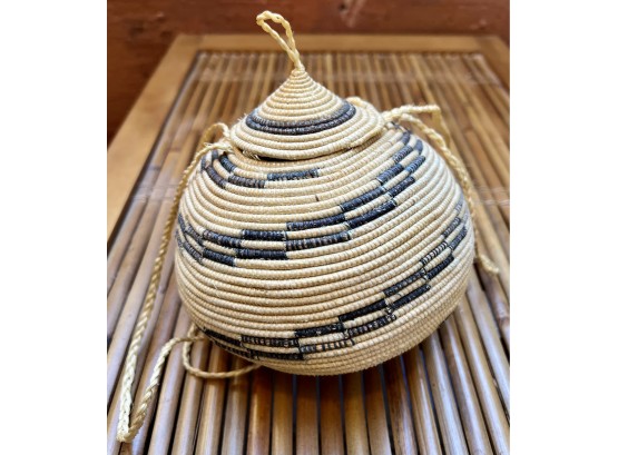 Small Woven Round Pouch