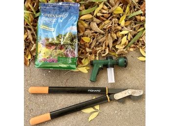 Small Gardening Tool Lot Incl. Fiskars
