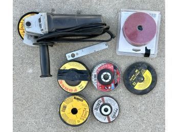 4 1/2 Angle Grinder With Additional Discs