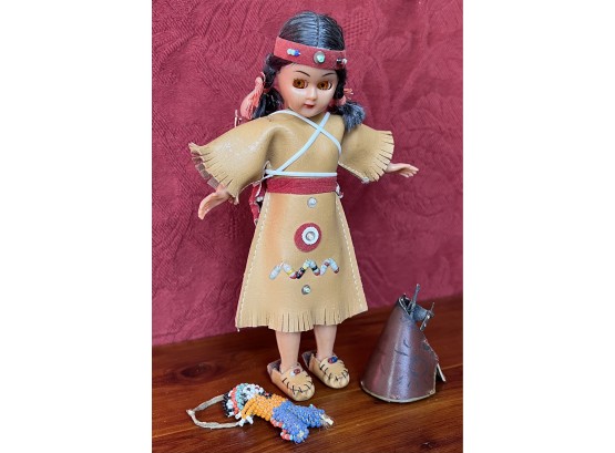 Vintage Handmade Native American 2' Mini Tee-Pee, 2' Beaded Figurine, And 8' Doll With Babies