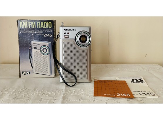Sound Design Vintage AM/FM Radio #2145 In Box