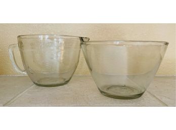 Pampered Chef Large 8 Cup Measuring Cup & Glass Bowl