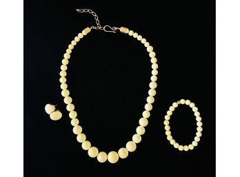 Pale Green Natural Stone Set With Necklace,bracelet & 925 Earrings