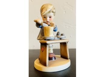 Hummel 'A Fair Measure' Figurine