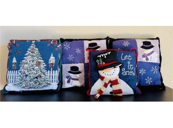 4 Christmas Pillows