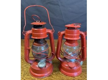 2 Red Lanterns