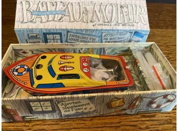 Bateau á Moterur Power Boat Reproduction Tin Toy New Old Stock