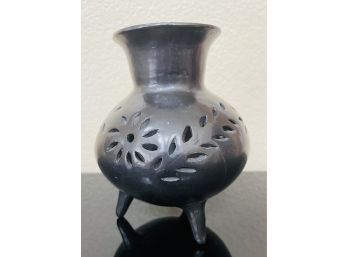 Mexican Footed Pot