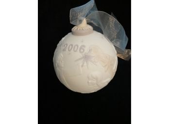 Lladro 2006 Ball Ornament