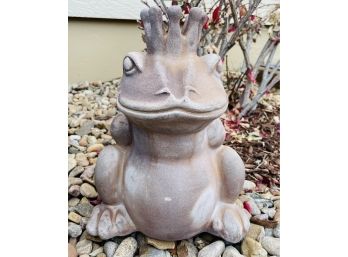 Outdoor Cement King Frog Sculpture