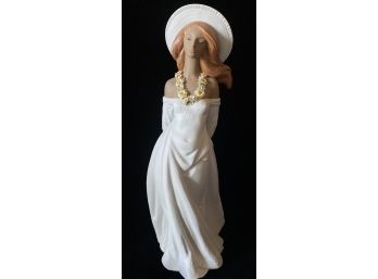 Lladro 'dawn' #2406 Figurine