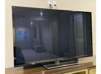 Panasonic Viera Flat Screen Plasma TV With Remote 60'