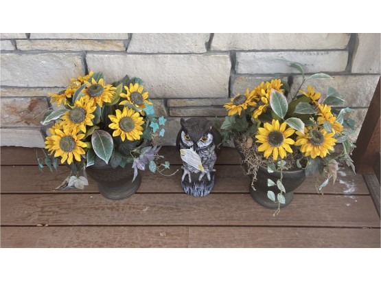 2 Outdoor Faux 23' Sunflowers And Owl Decor