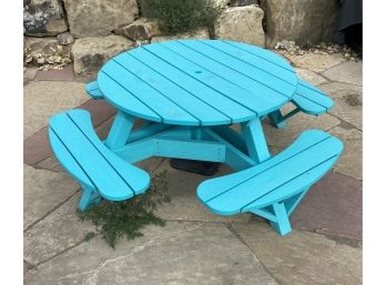 C.R. Plastic Picnic Bench With 4 Seats And Umbrella Slot.