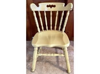 (4) Cute And Sturdy Yellow Kitchen Chairs