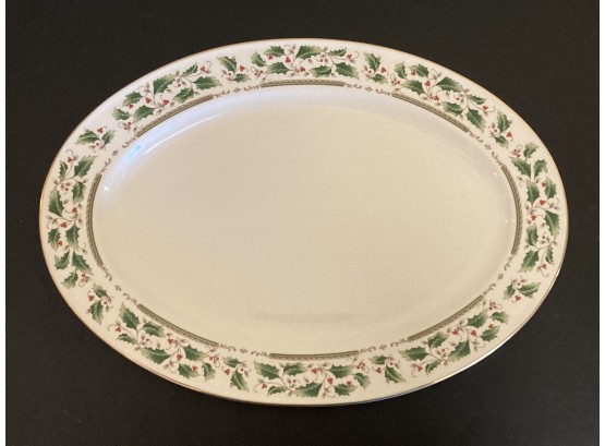 Royal Limited Holly Holiday Dinner Plate