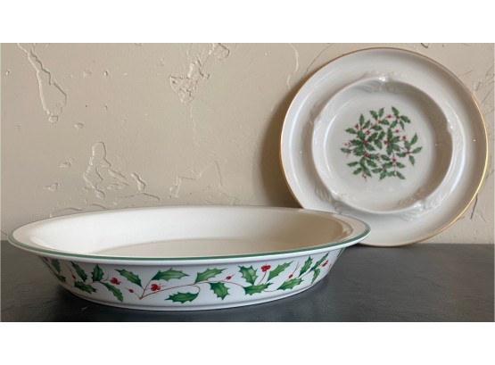 2 Lenox Holiday Plates With 1 Pie Bakeware Plate