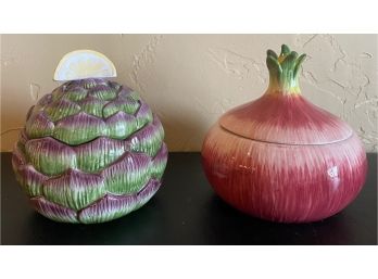 2 Fitz & Floyd Covered Ceramic Dishes 1 Artichoke 1 Onion With Very Small Chip On Lid Edge