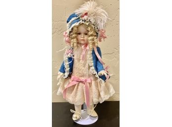Vintage Patricia Loveless World Gallery Of Dolls & Collectibles Lucinda Doll