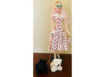 Vintage Doll By 'Gene' Mel Odom For Ashton Drake Galleries Blond In Red Polka Dot Dress & 2 Dogs