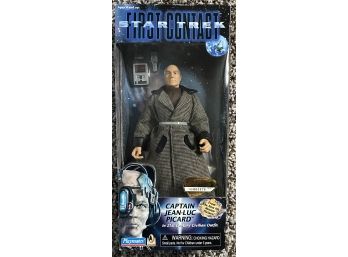 Star Trek First Contact 9 Inch Action Figure Captain Jean-Luc Picard