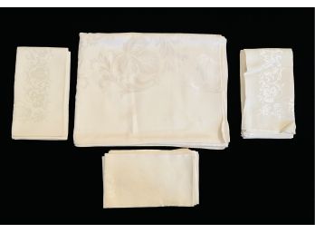 Vintage Ivory Brocade Table Linens With 96' Table Cloth & 12 Napkins