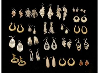 Huge Assortment Of Costume Jewelry Earrings (Lot 4)