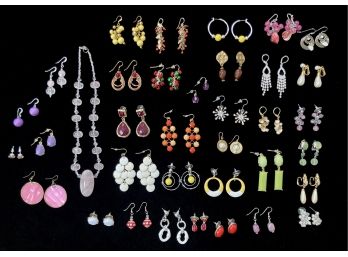 Huge Assortment Of Costume Jewelry Earrings (Lot 1)