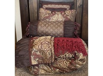 Chris Madden JCP Queen Size Bedding Set W/ Pillows