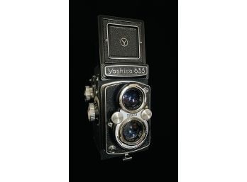 Vintage Yashica 635 TLR Medium Format Film Camera