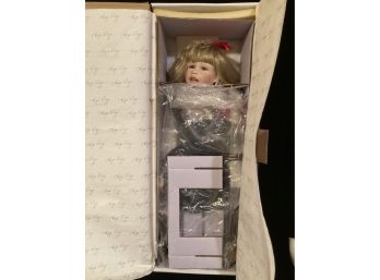 Teri Doll By Kaye Wiggs For The Artist International Collectors Dolls From Around The World New In Box