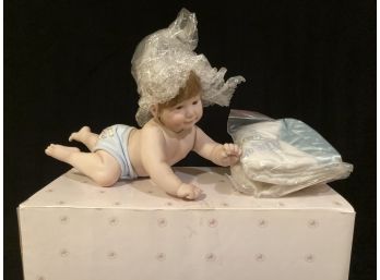 'Snug As A Bug In A Rug' Ashton Drake Galleries  Doll New In Box