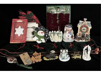 Assorted Vintage Christmas Lot