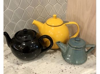 Lot Of Three Teapots Including Sunny FORLIFE Curve Teapot