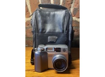 Olympus Camedia 4 Megapixel Camera With Case And Accessories