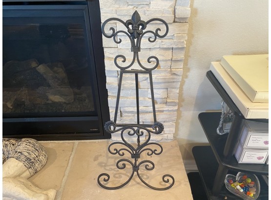 Wrought Iron Medium Sized Display Stand Perfect For Art & Pottery