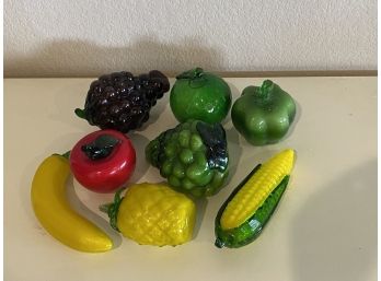 Set Of 8 Italian Art Glass Fruit & Vegetable Pieces Including Grapes, Peppers, Bananas, & Pineapple