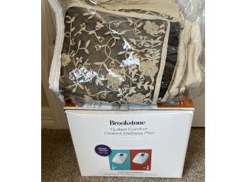 Brookstone Quilted Comfort Heated Mattress Pad With Floral Duvet Cover