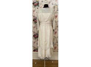 Lovely Ivory Silk Embroidered Dress From The 1920s