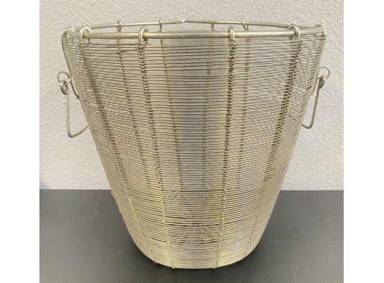 Wire Waste Basket With Handles