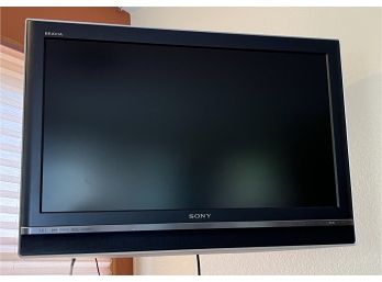 TV LCD Digital Color TV Sony Model #KDL- V32XBR2