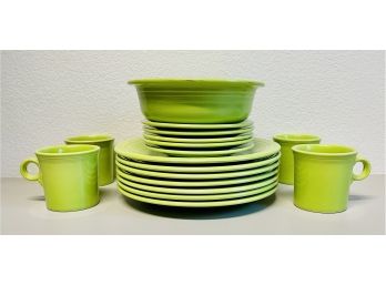 17 Pc Lime Green Fiesta Ware With 7 10' Dinner Plates 5 Salad 1 Serving Bowl 4 Mugs Some Wear  On Most Pieces