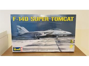 1 Plastic Kit For A F-14 Super Tomcat Air Plane New In Box