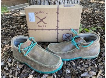 Twisted X Boots Size 9M Bomber Turquoise Driving Mocs